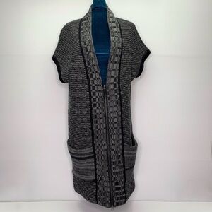 White & Warren Long Cardigan Sweater Medium Zip Front Black Grey Knit